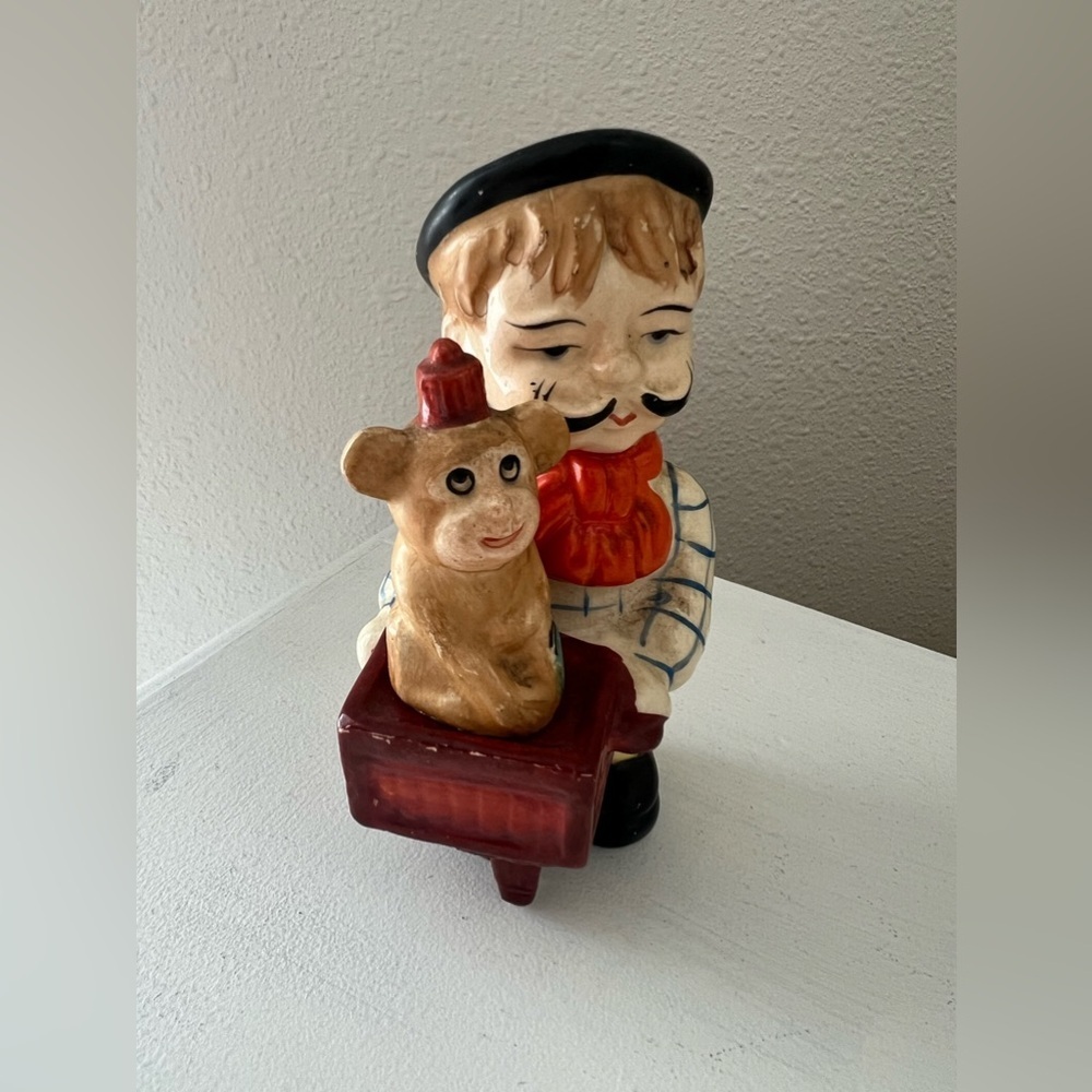 VTG MCM Organ Grinder Monkey Carnival Barker Salt Pepper Shakers